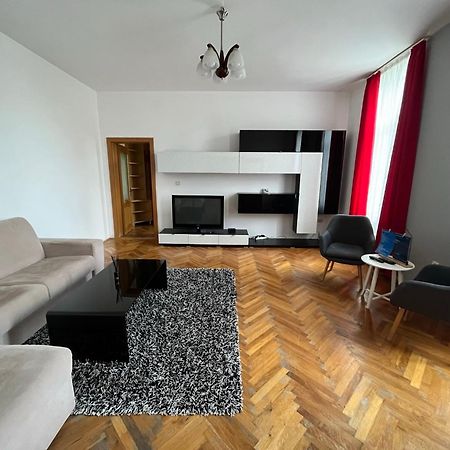 Schei Apartment 2 Brasov Bagian luar foto