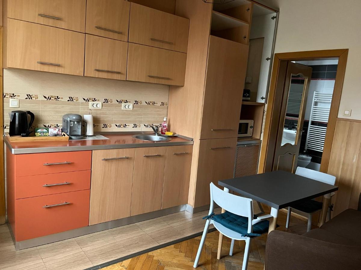 Schei Apartment 2 Brasov Bagian luar foto