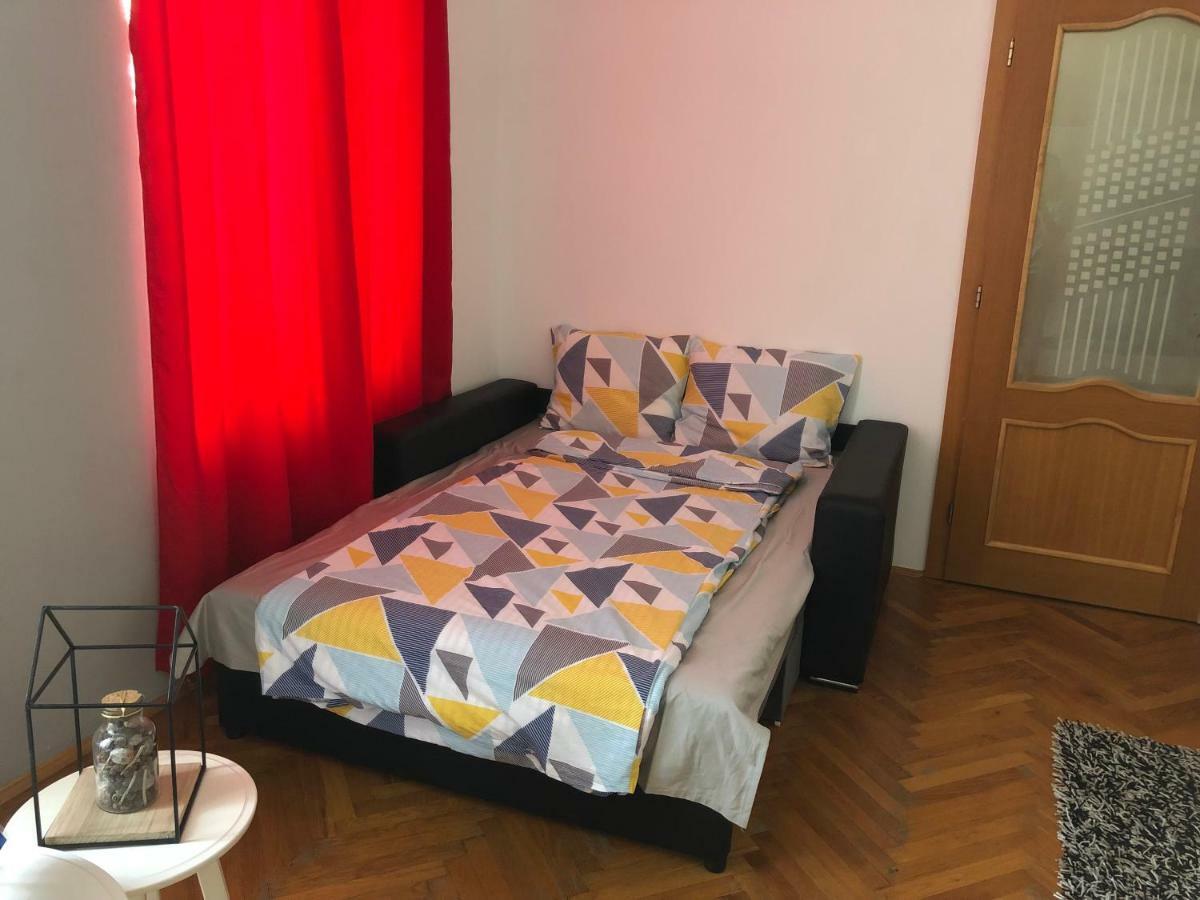 Schei Apartment 2 Brasov Bagian luar foto
