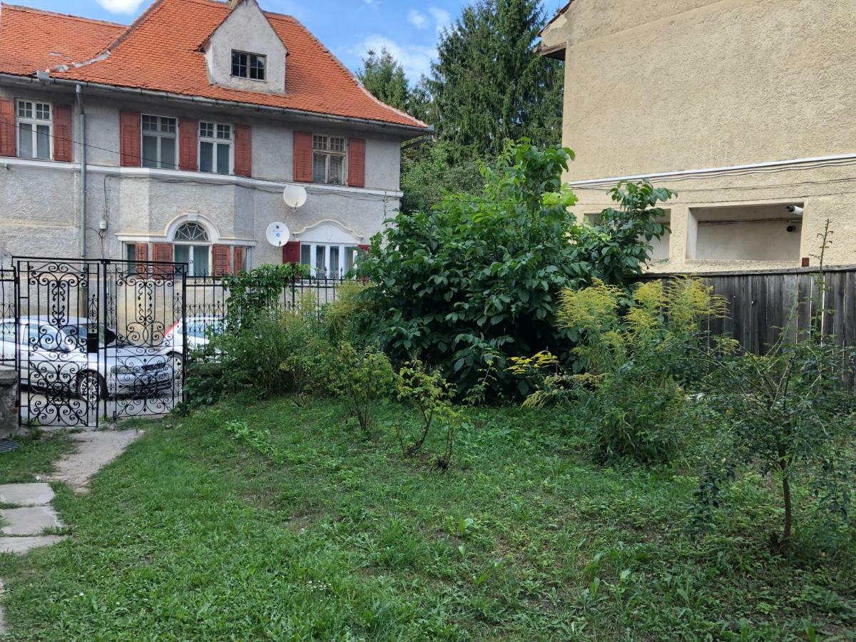 Schei Apartment 2 Brasov Bagian luar foto