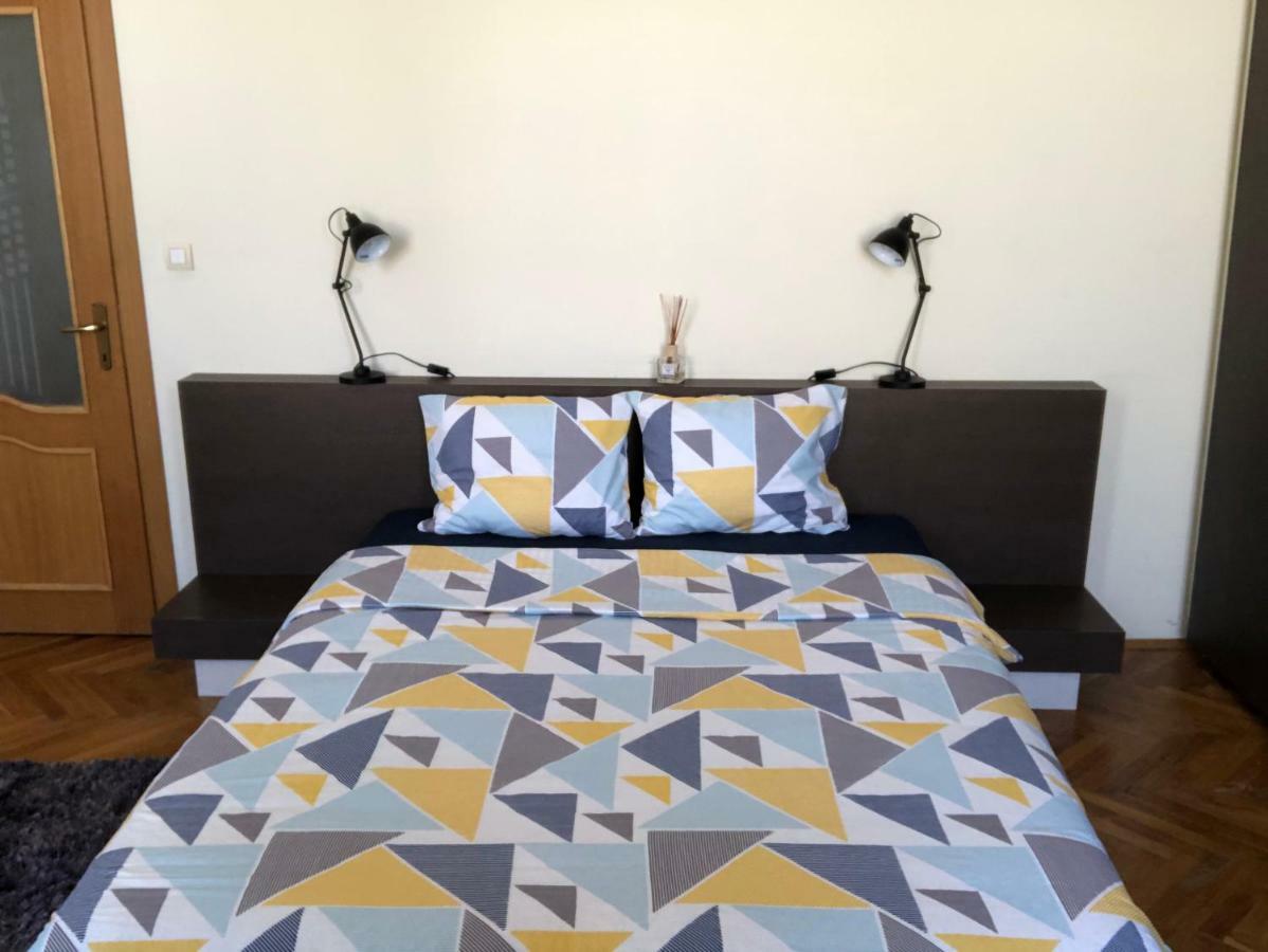 Schei Apartment 2 Brasov Bagian luar foto