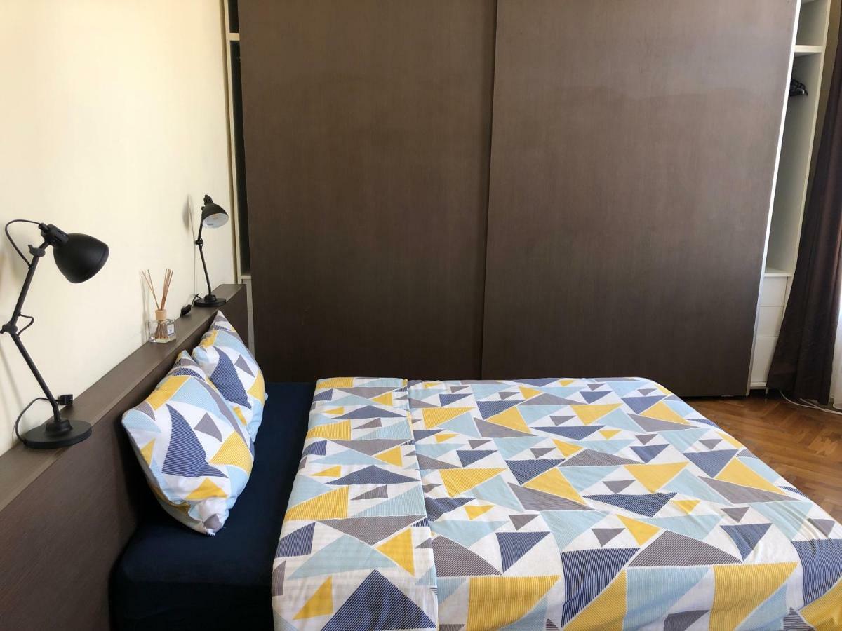 Schei Apartment 2 Brasov Bagian luar foto